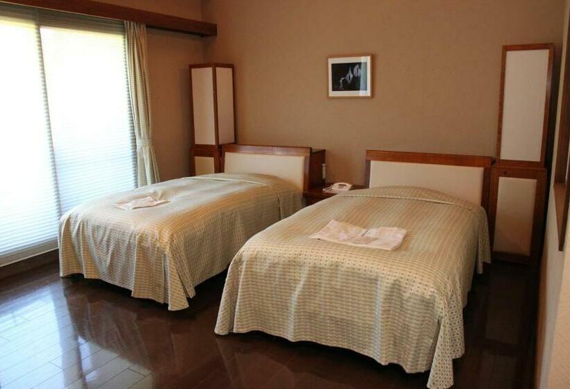 スタンダードルーム, Toyota Shirakawa-go Eco-institute