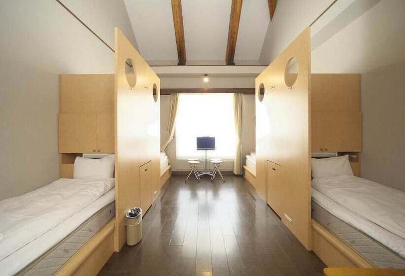 スタンダードルーム, Toyota Shirakawa-go Eco-institute