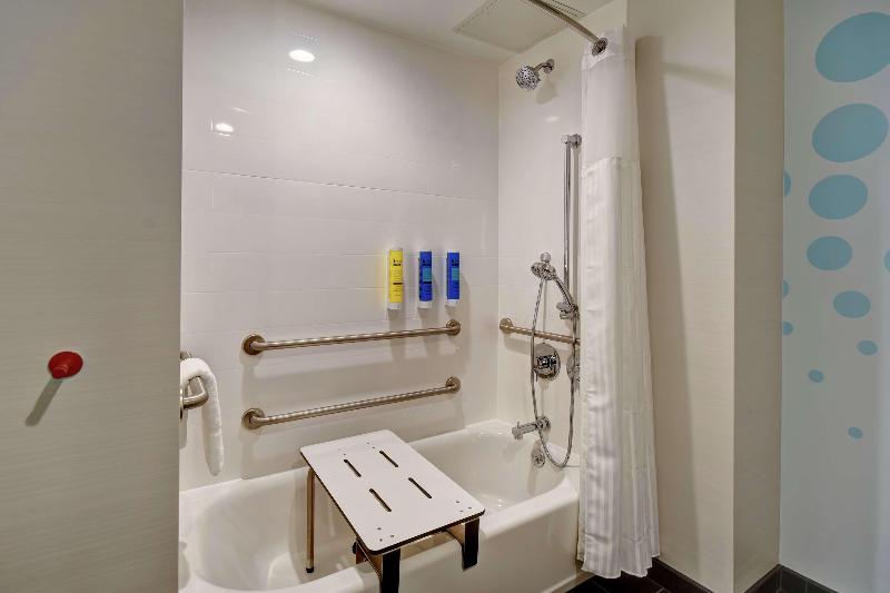 חדר סטנדרט עם מיטת קינג, Tru By Hilton Syracusecamillus
