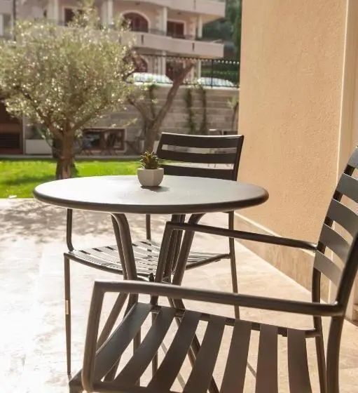 آپارتمان 1 خوابه, Villa Gracia