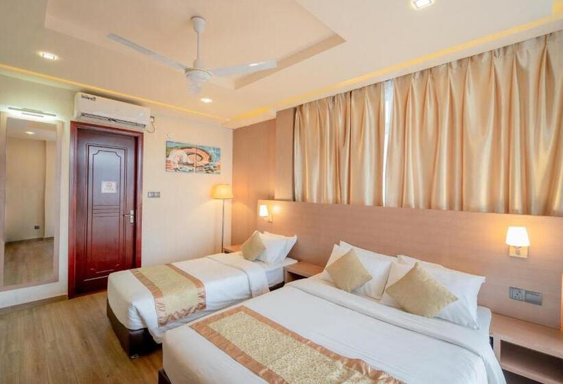 اتاق خانوادگی, Three Inn