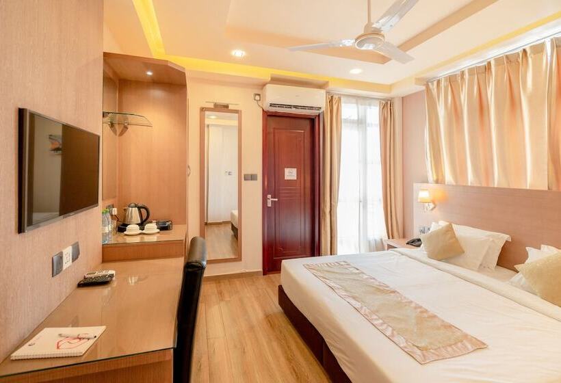 اتاق استاندارد, Three Inn