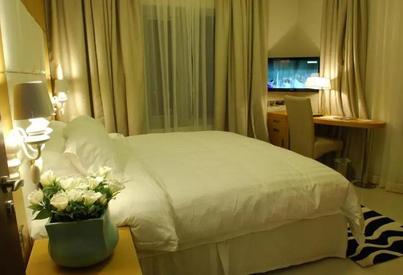 استودیوی کلاسیک, Al Olaya Suites