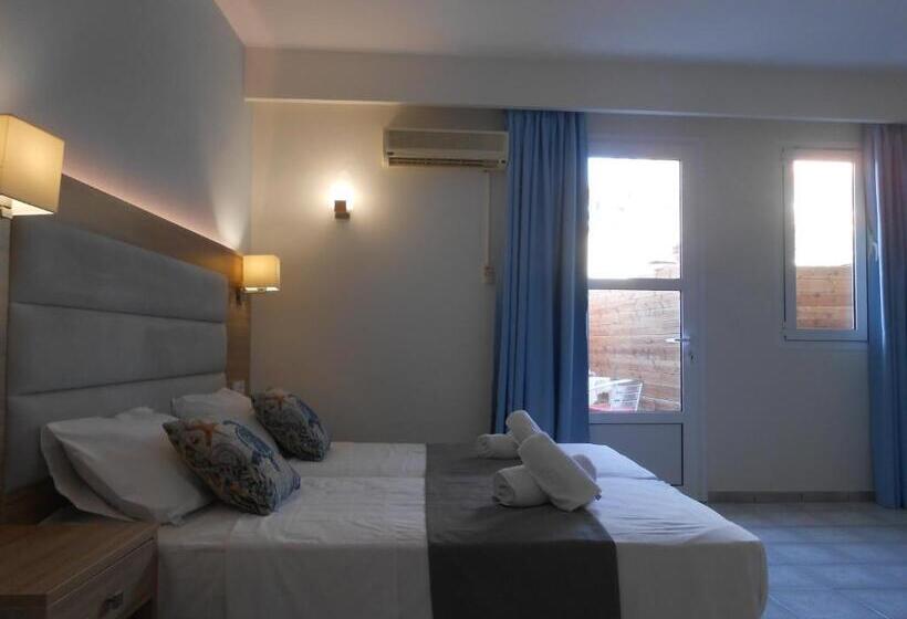 经济型工作室, Aristo Apts