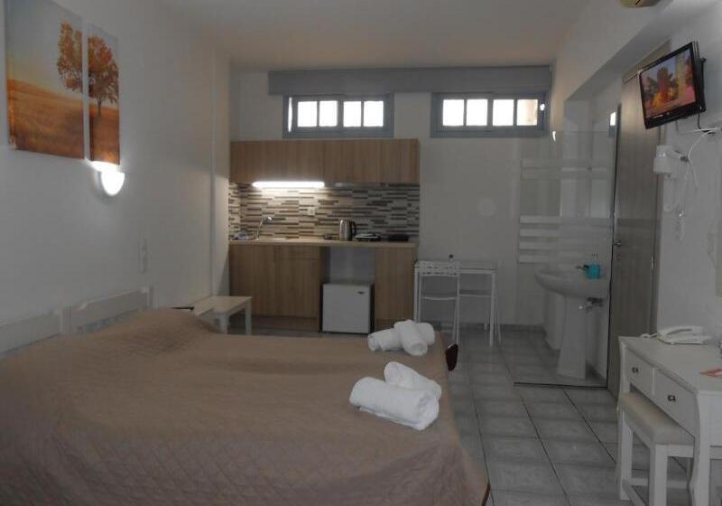 标准工作室, Aristo Apts