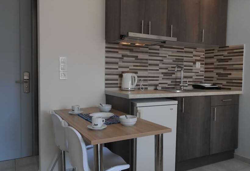 经济型工作室, Aristo Apts