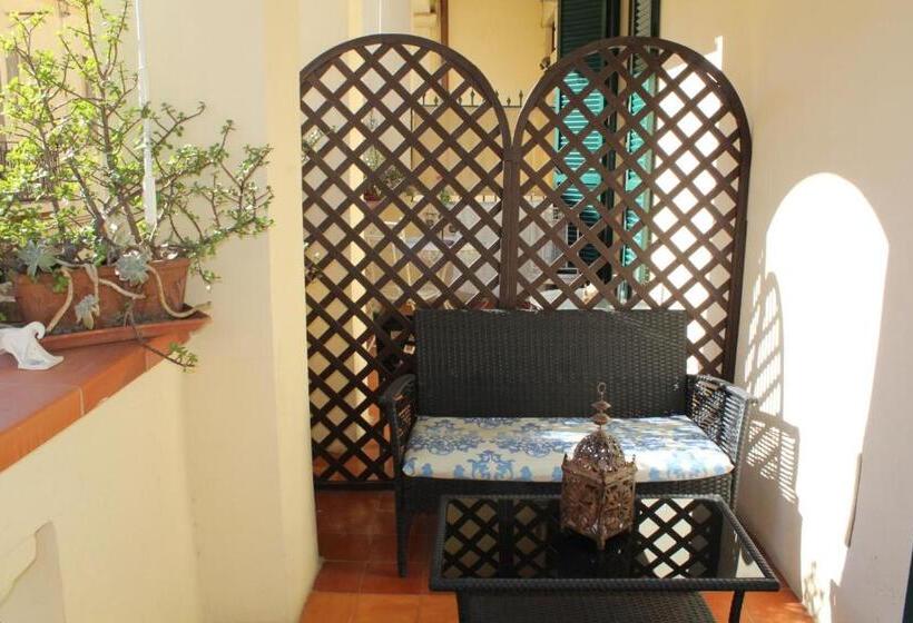 Habitació Estàndard amb Balconada, Anirbas