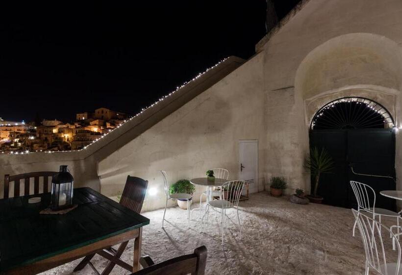 اتاق عادی, B&b La Corte