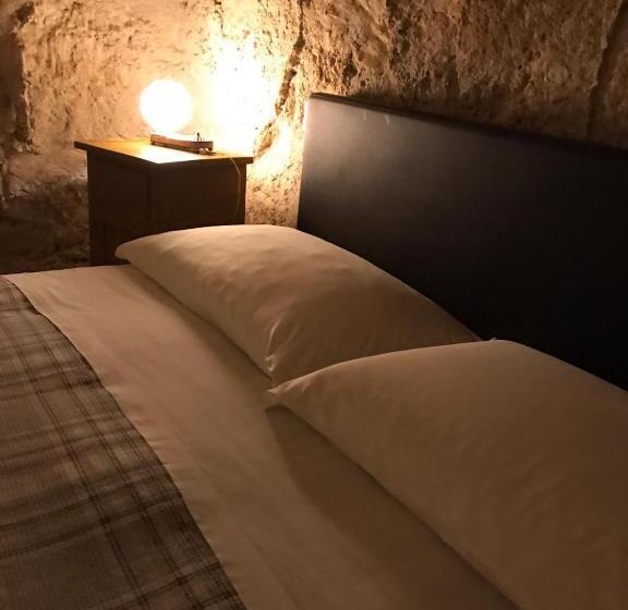 سوییت جونیور, B&b La Corte