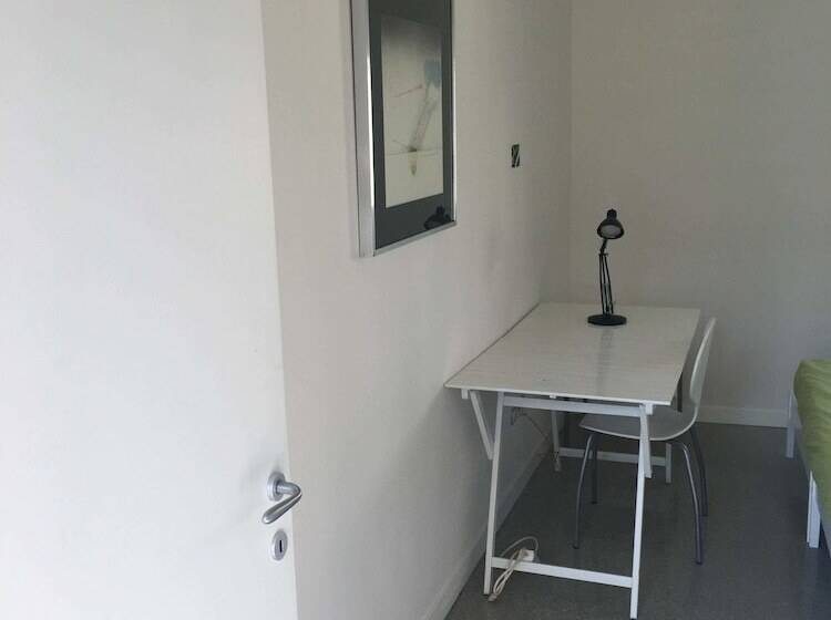 اتاق استاندارد با سرویس بهداشتی مشترک, Casa Maria