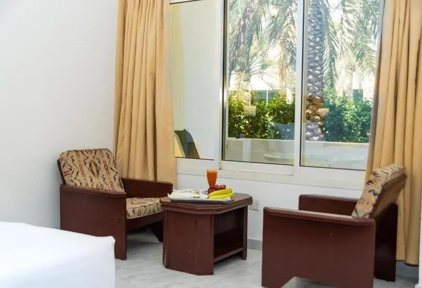 اتاق استاندارد با چشمانداز باغ, Fujairah Hotel & Resort