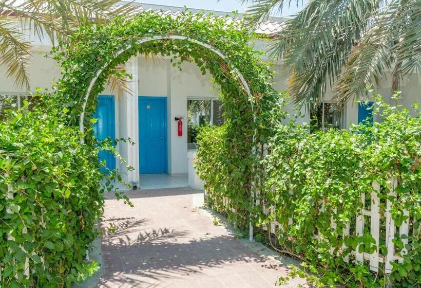 标准房带园景, Fujairah Hotel & Resort