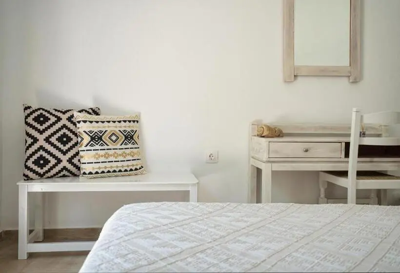 Chambre Standard Vue Jardin, Iris