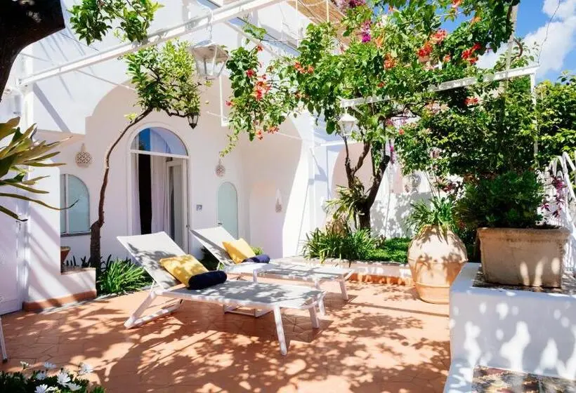 Sviitti Merinäkymä, La Bizantina Luxury Villa