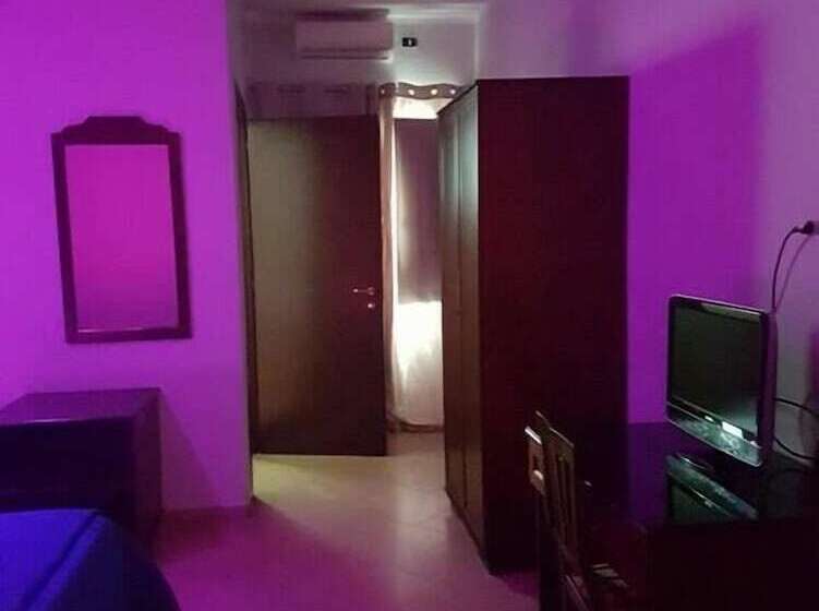 חדר סטנדרט, Le Pinede