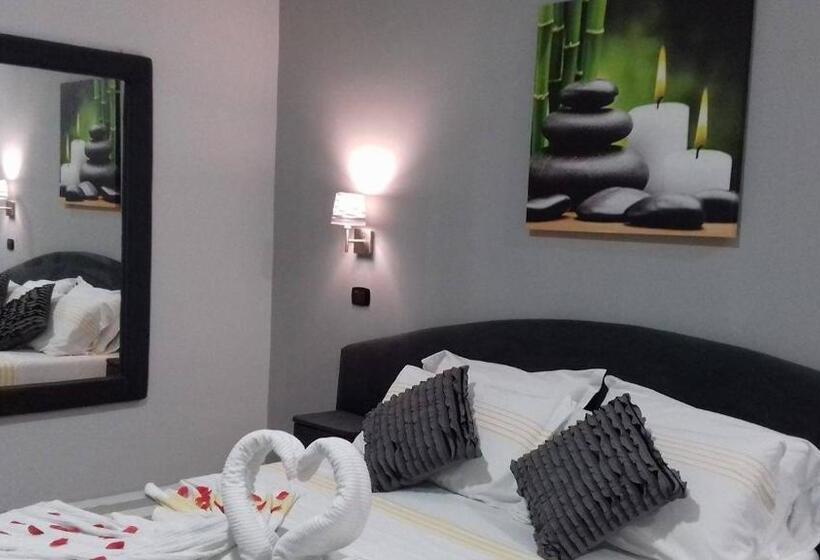 חדר סטנדרט, Le Pinede