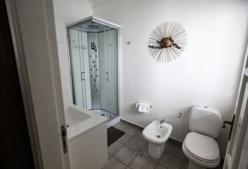 اتاق استاندارد, Metropolitan B&b