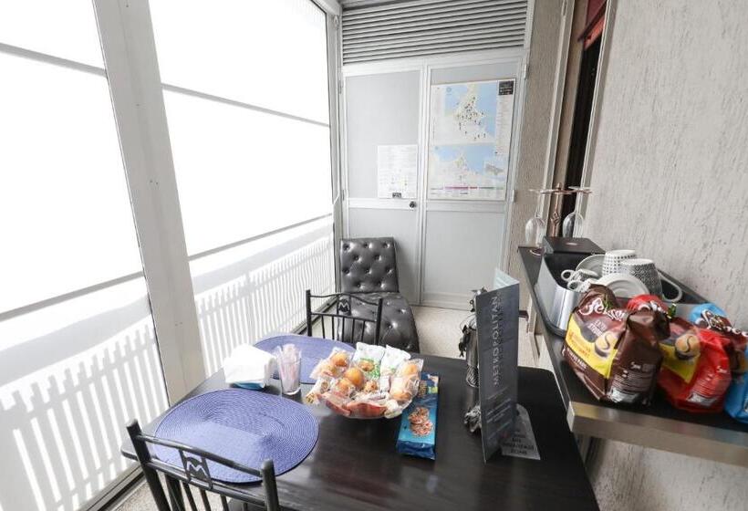 اتاق استاندارد با بالکن, Metropolitan B&b