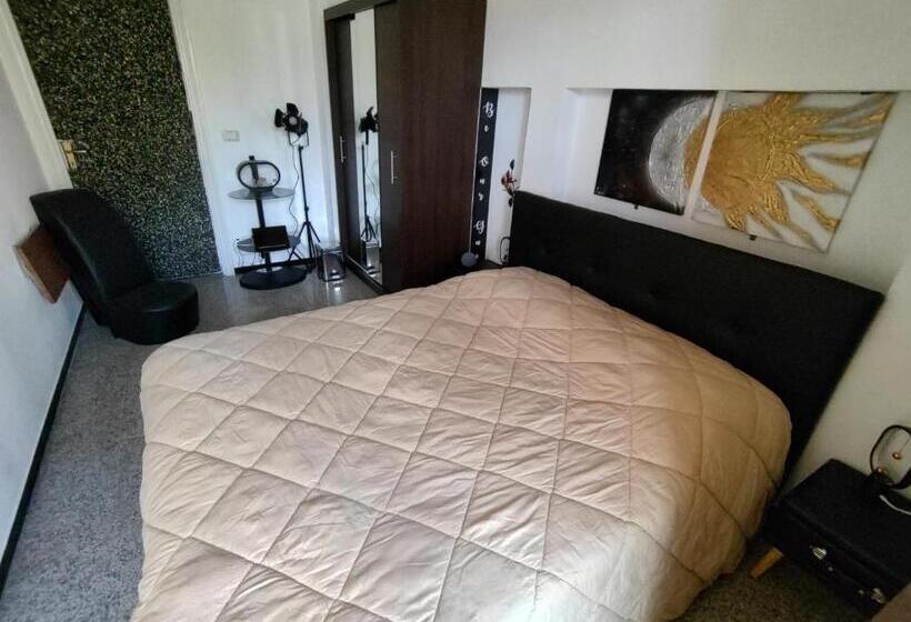 سوییت با چشم‌انداز باغ, Metropolitan B&b