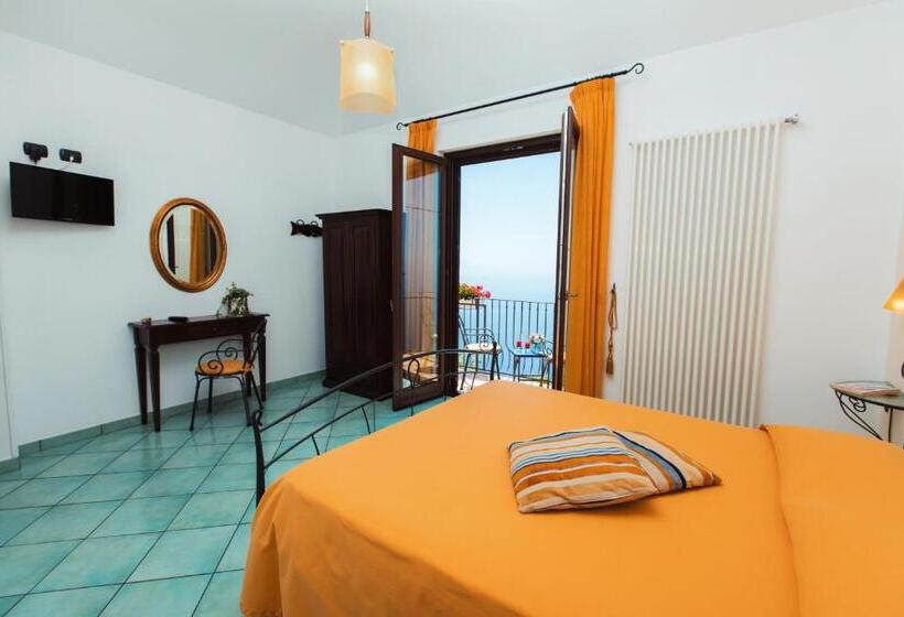 Четырехместный Номер Стандарт, Roccia Fiorita