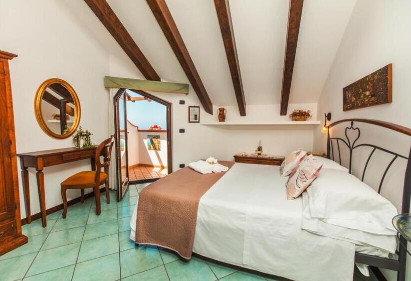 Номер Стандарт, Roccia Fiorita