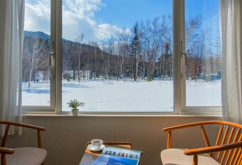 חדר סטנדרט לארבעה, Shiretoko Village