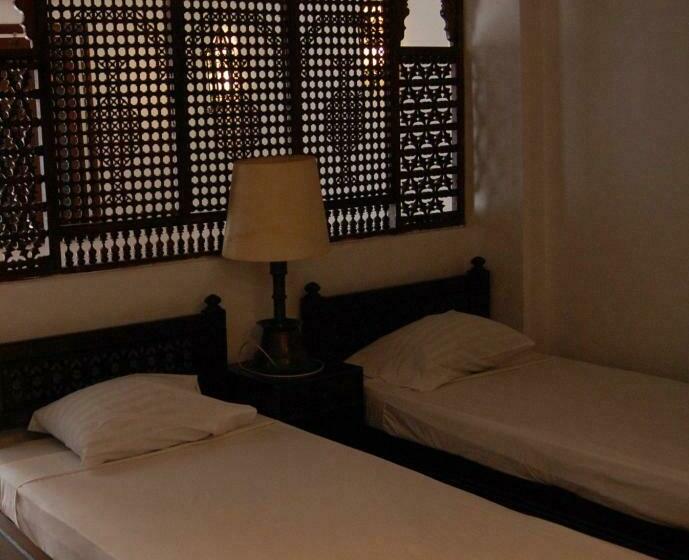 اتاق استاندارد, Six Corners Resort