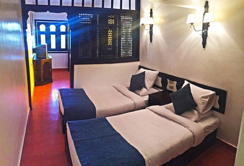 اتاق استاندارد, Six Corners Resort