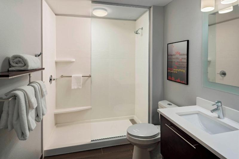 스탠다드 스튜디오 킹침대, Towneplace Suites By Marriott Baton Rouge Port Allen