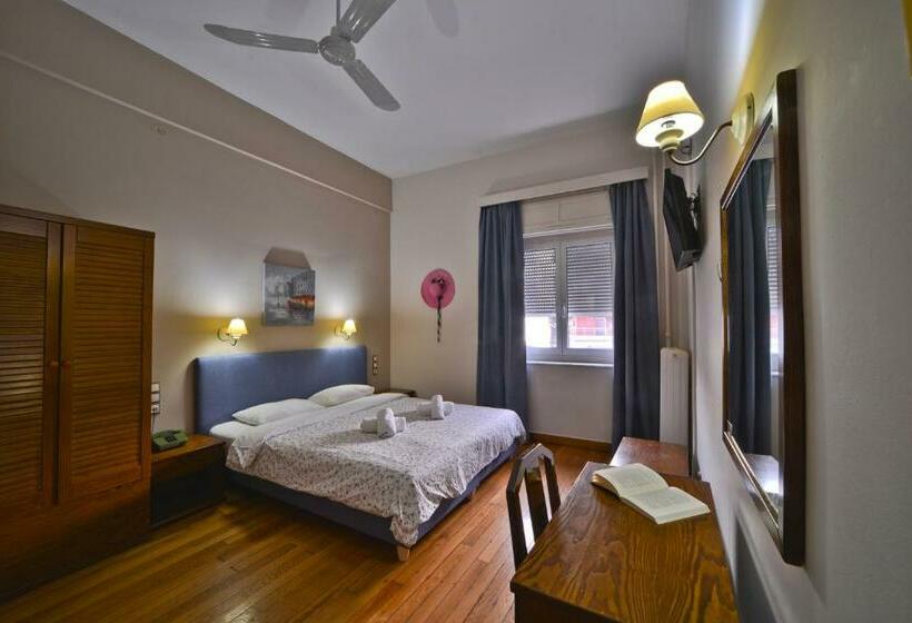 Номер Стандарт Вид на Город, Vassilikon