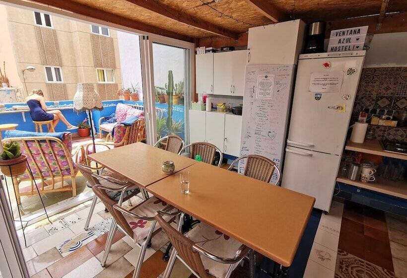 エコノミールーム, La Ventana Azul Surf Hostel