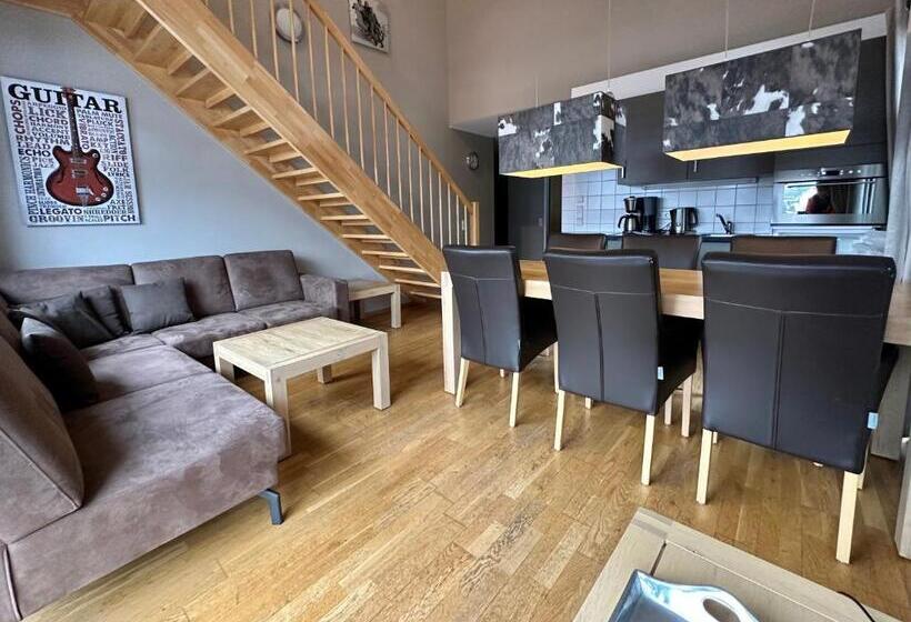 プレミアム３ベッドルームアパート, Appart Laijola