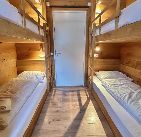 バルコニー付２ベッドルームアパートメント, Appart Laijola