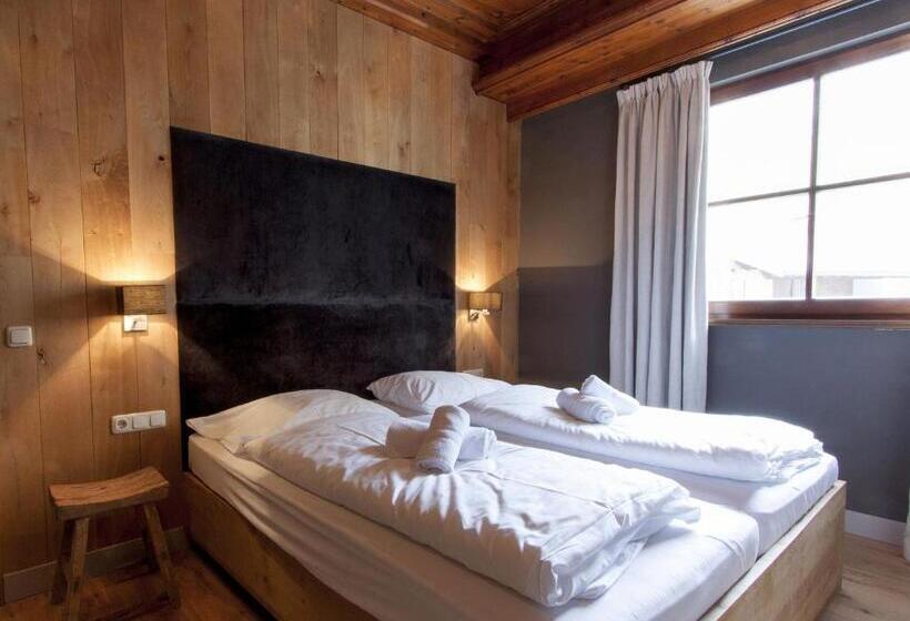 バルコニー付２ベッドルームアパートメント, Appart Laijola