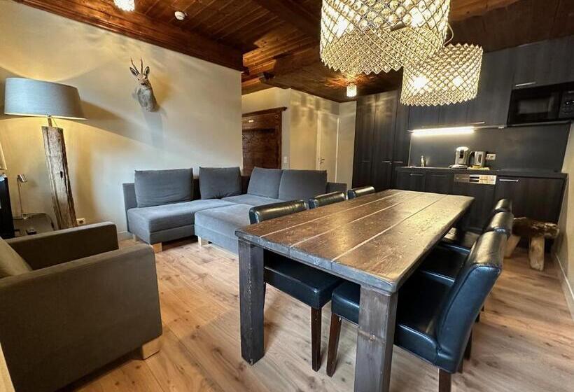 バルコニー付２ベッドルームアパートメント, Appart Laijola