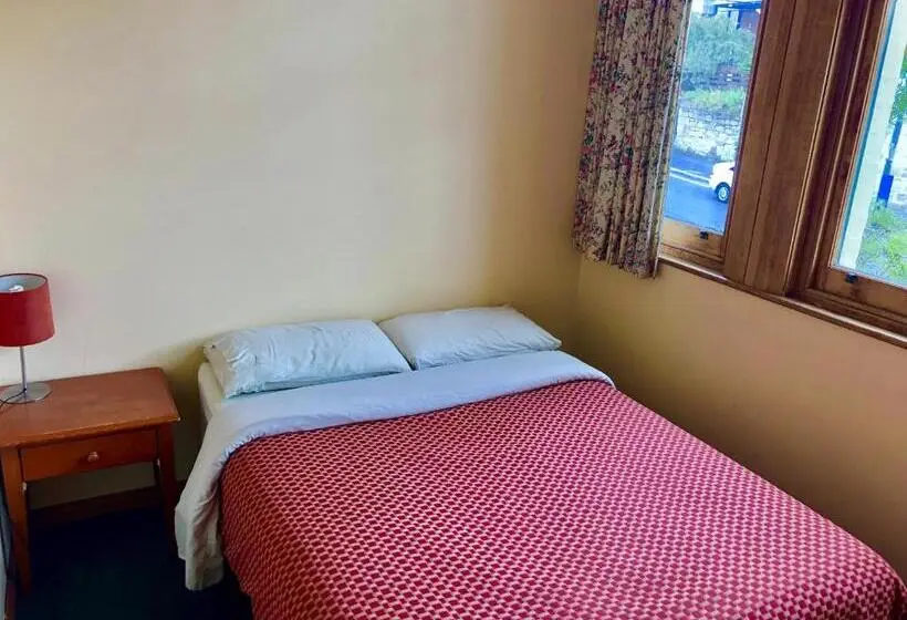 اتاق استاندارد یک تخته با سرویس بهداشتی مشترک, Narrara Backpackers Hobart