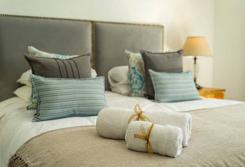 اتاق لوکس با چشم‌انداز باغ, Number Eighteen Exclusive Guest Lodge