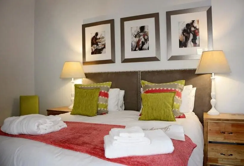 اتاق لوکس با چشم‌انداز باغ, Number Eighteen Exclusive Guest Lodge
