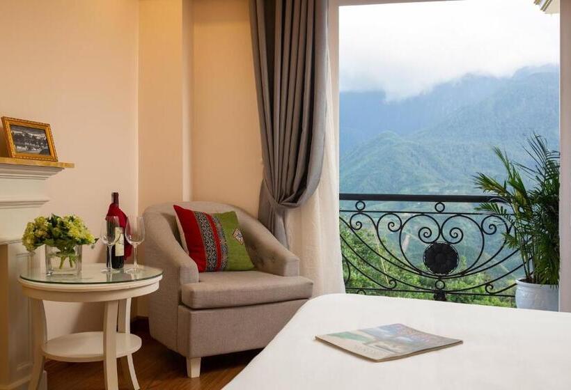 اتاق لوکس با بالکن, Sapa Praha