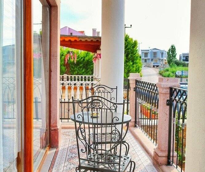 Camera Deluxe Vista Mare, Stone Hill