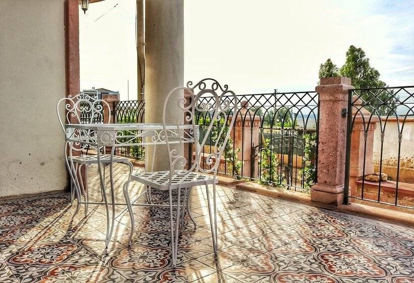 Camera Deluxe Vista Mare, Stone Hill