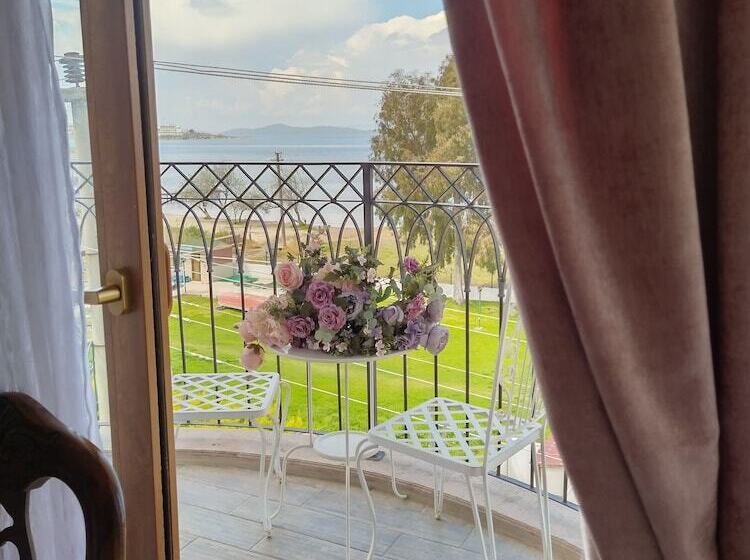 Camera Deluxe Vista Mare, Stone Hill