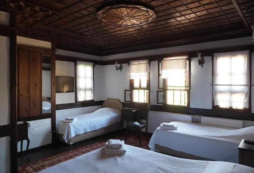 スタンダードトリプルルーム, Turgut Reis Konak Otel