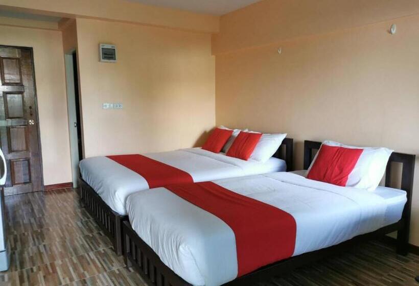 חדר סטנדרט לשלושה עם מרפסת, Bankaina