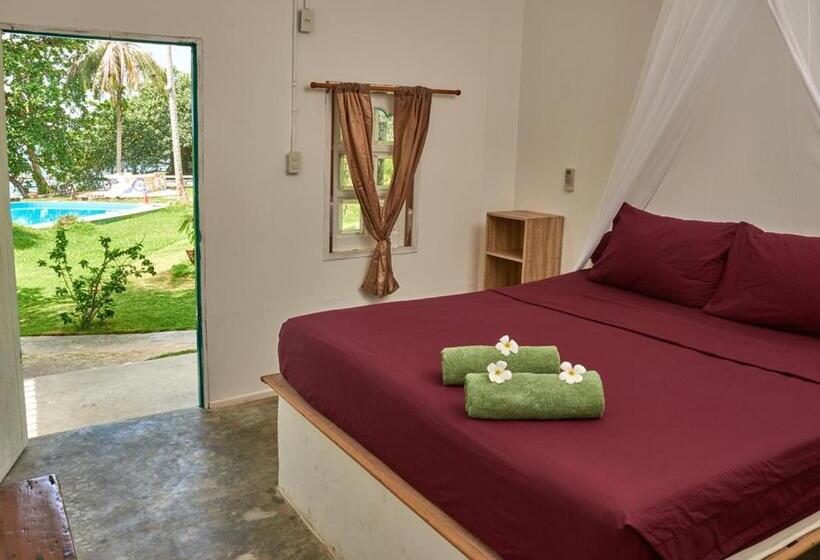 بنجلو قياسى مطل على البحر, Elephant Bay Resort