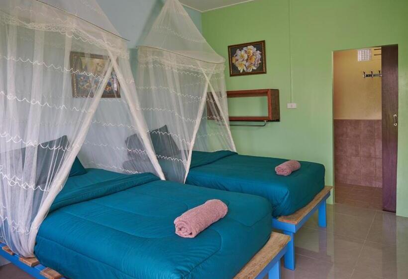 Семейный Номер, Elephant Bay Resort