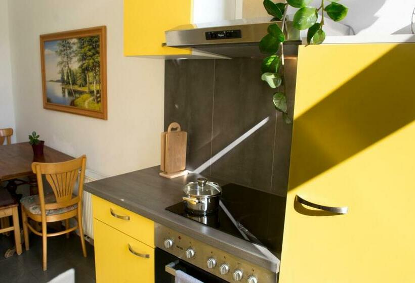 带3个卧室的公寓, Gwuni Mopera