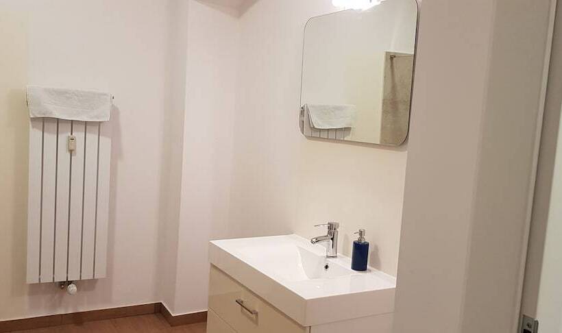 带1个卧室的公寓, Gwuni Mopera