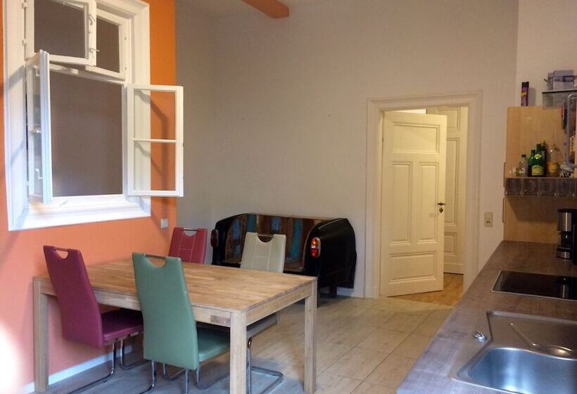 带1个卧室的公寓, Gwuni Mopera