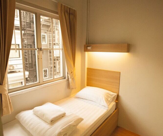 Quarto Estandar Banheiro Compartilhado, Micro Hostel